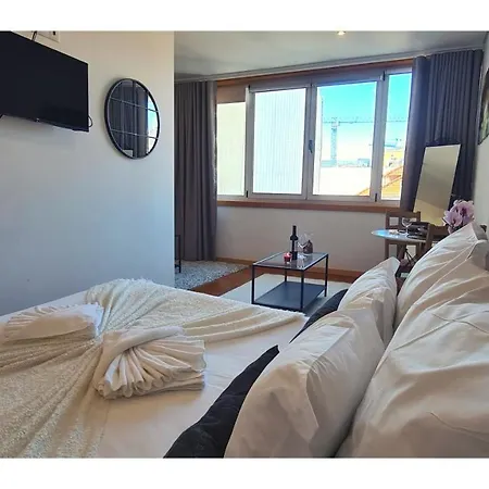 Rentalist Apartaments- Santa Catarina Porto