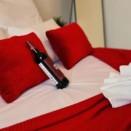 Rentalist Apartaments- Santa Catarina Apartment *