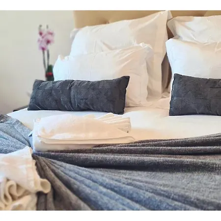 Rentalist Apartaments- Santa Catarina