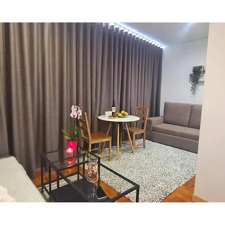 Rentalist Apartaments- Santa Catarina Porto