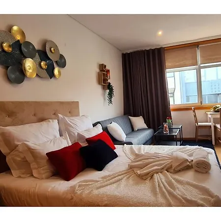 Rentalist Apartaments- Santa Catarina Porto
